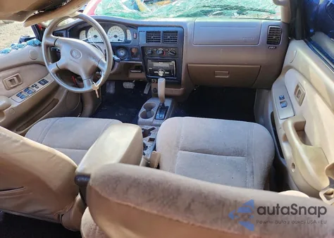 2004 Toyota Tacoma Double Cab Prerunner z USA, uszkodzony, nr VIN 5TEGM92N84Z395776